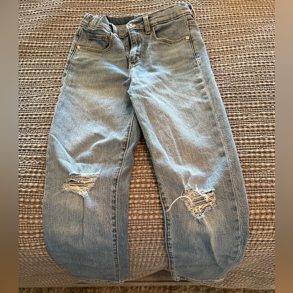 Art Class Light Blue Distressed Ripped Knee Jeans